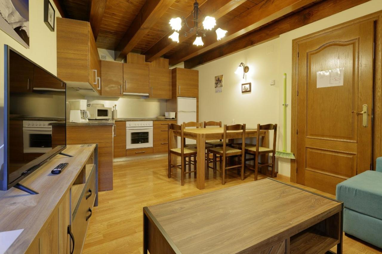 Aizkolarienea Apartment Ochagavía Exterior photo